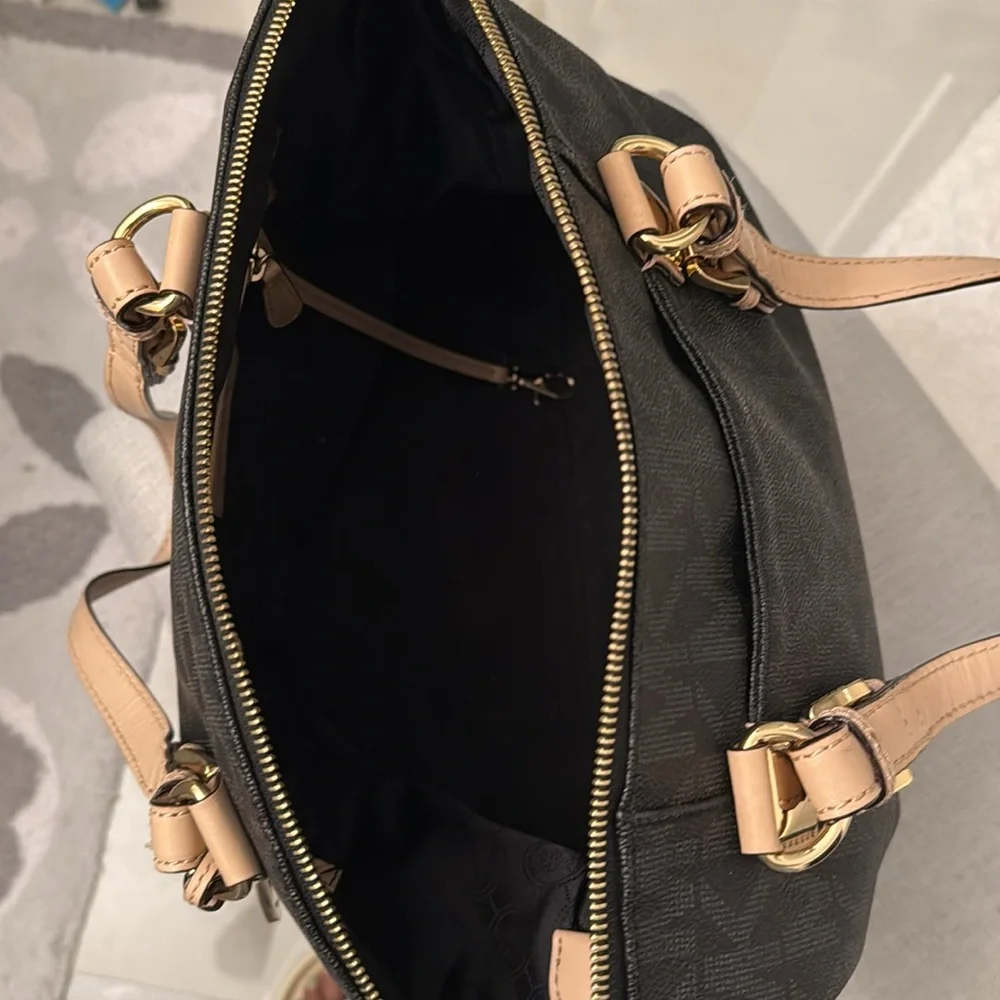 Michael Kors excellent